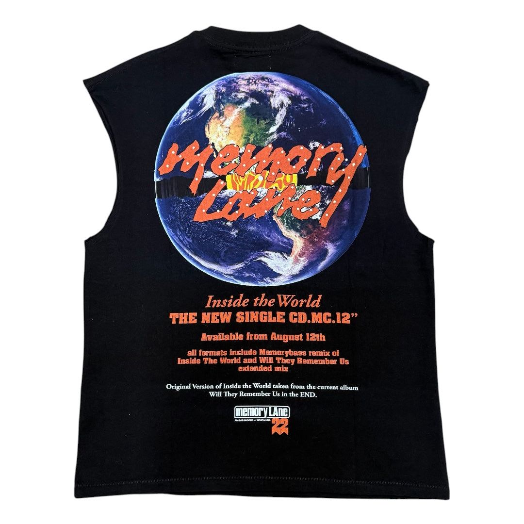 INSIDE THE WORLD TEE- BLACK
