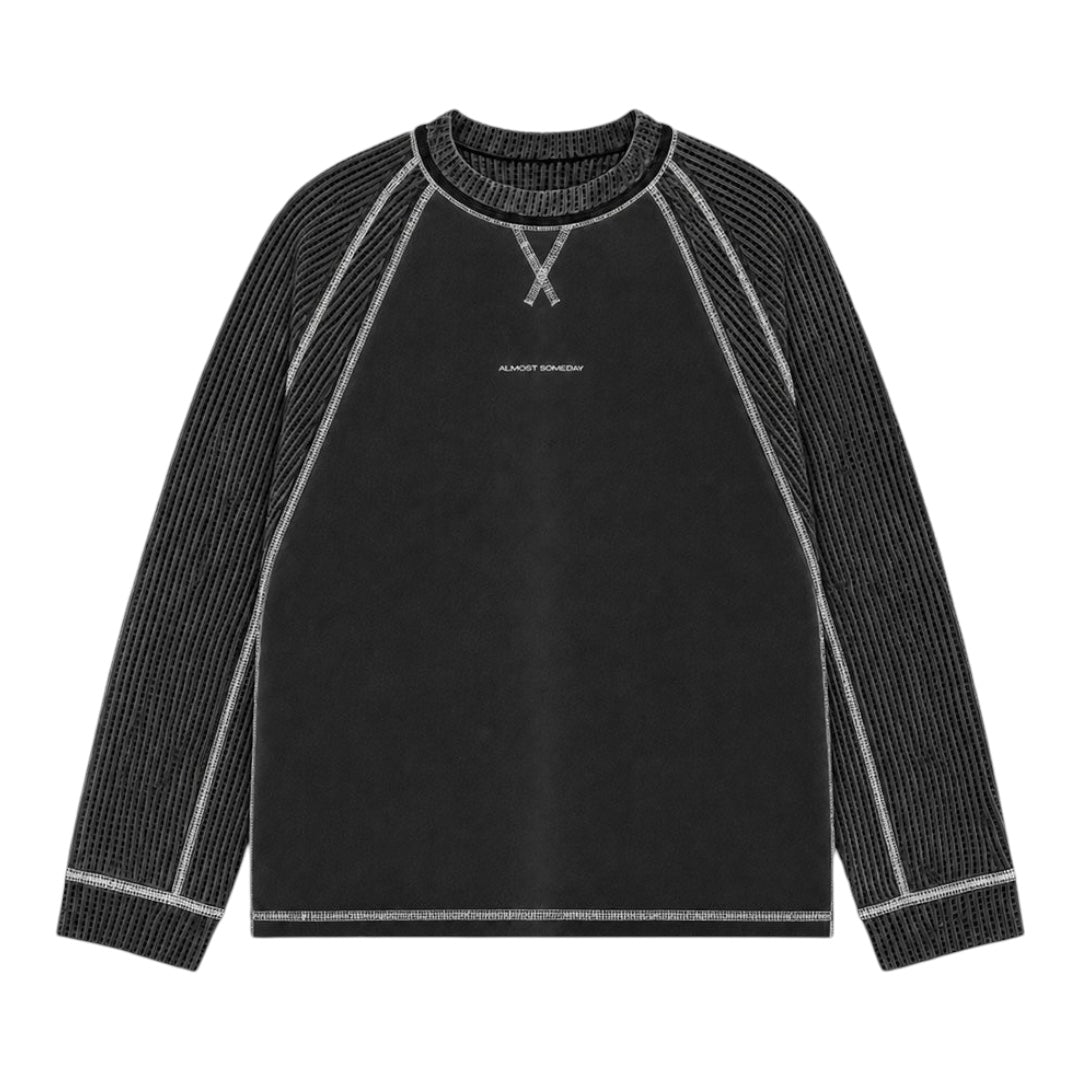 ALUMNI CREWNECK
